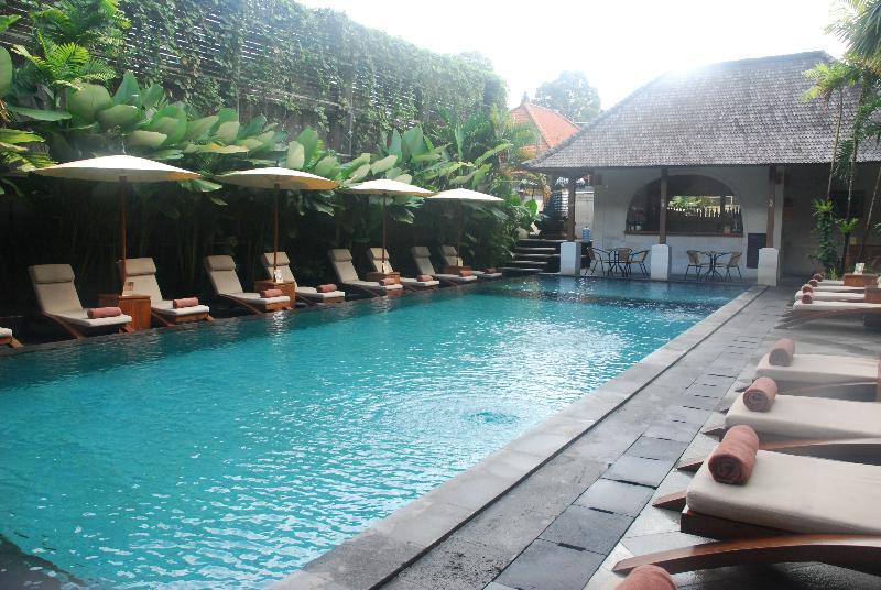 Ubud Village Hotel Exterior foto